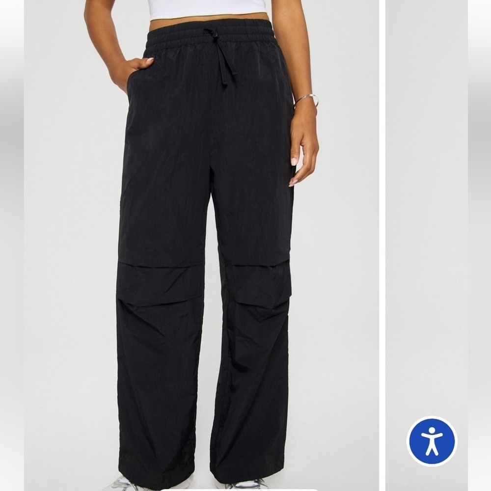 Fabletics Black Woven Crinkle Pants Size XL